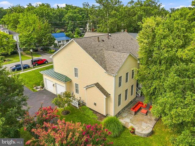 632 NASH ST, Herndon, VA 20170