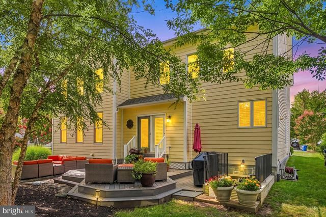 632 NASH ST, Herndon, VA 20170