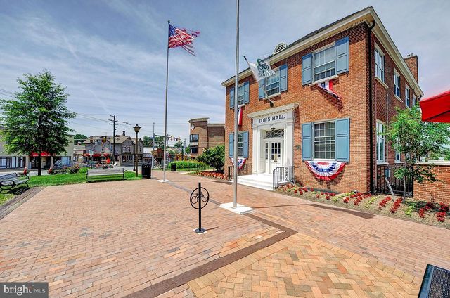 632 NASH ST, Herndon, VA 20170