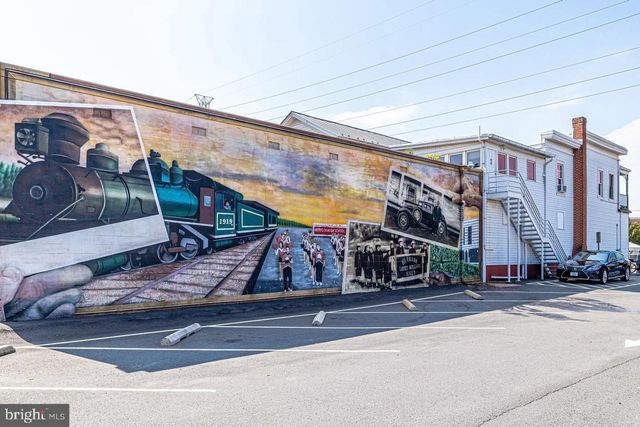 632 NASH ST, Herndon, VA 20170