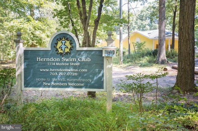 632 NASH ST, Herndon, VA 20170