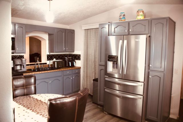 5 Santa Barbara Drive, Los Lunas, NM 87031