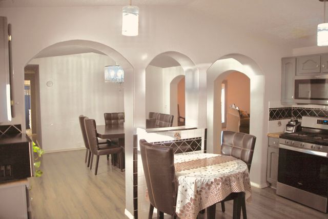 5 Santa Barbara Drive, Los Lunas, NM 87031