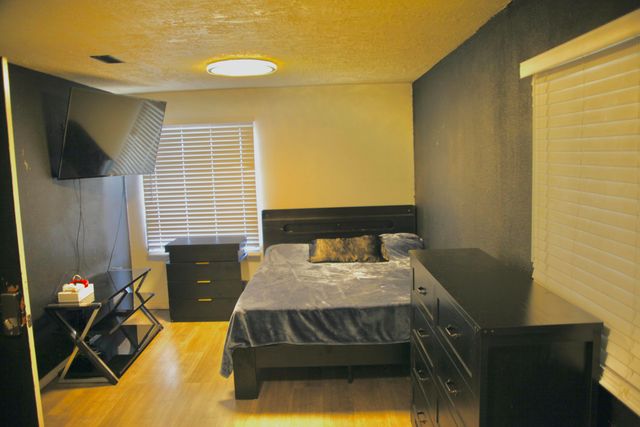 5 Santa Barbara Drive, Los Lunas, NM 87031