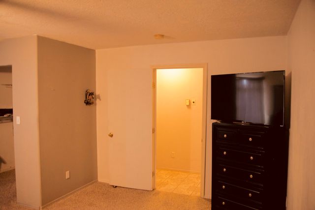 5 Santa Barbara Drive, Los Lunas, NM 87031