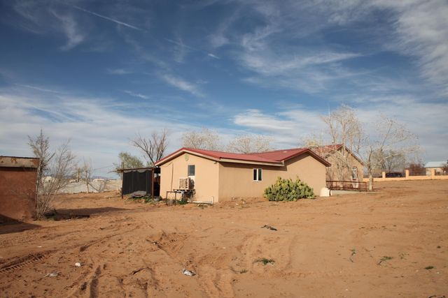 5 Santa Barbara Drive, Los Lunas, NM 87031