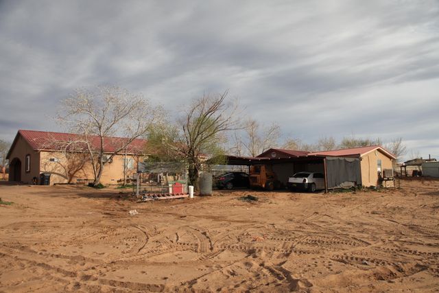 5 Santa Barbara Drive, Los Lunas, NM 87031