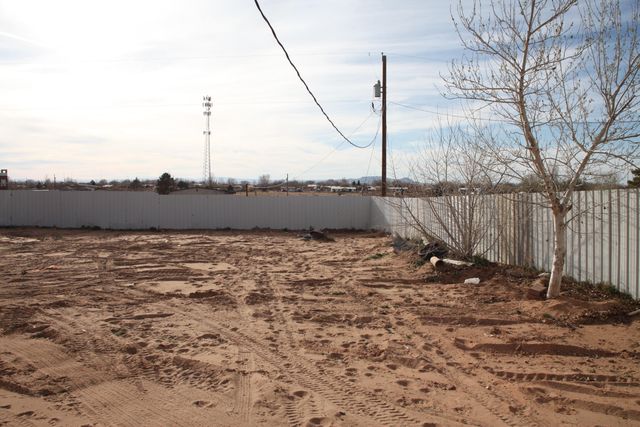 5 Santa Barbara Drive, Los Lunas, NM 87031