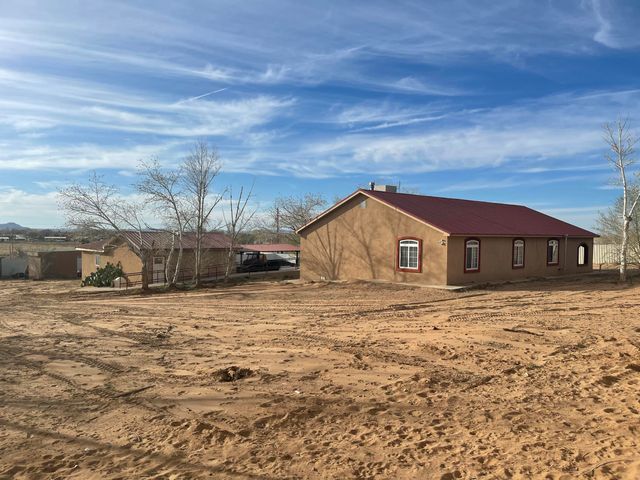 5 Santa Barbara Drive, Los Lunas, NM 87031