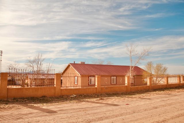 5 Santa Barbara Drive, Los Lunas, NM 87031