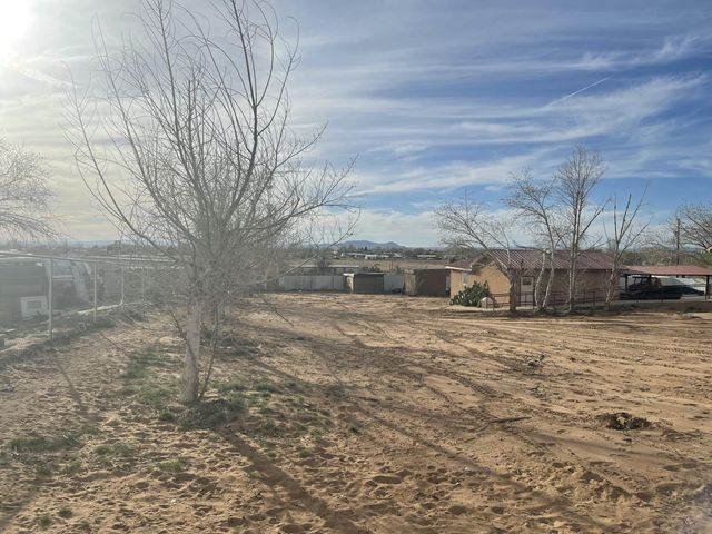 5 Santa Barbara Drive, Los Lunas, NM 87031