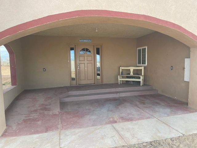 5 Santa Barbara Drive, Los Lunas, NM 87031