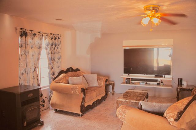 5 Santa Barbara Drive, Los Lunas, NM 87031