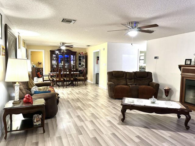 840 NW 141st Street, Okeechobee, FL 34972