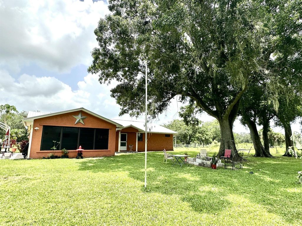 840 NW 141st Street, Okeechobee, FL 34972