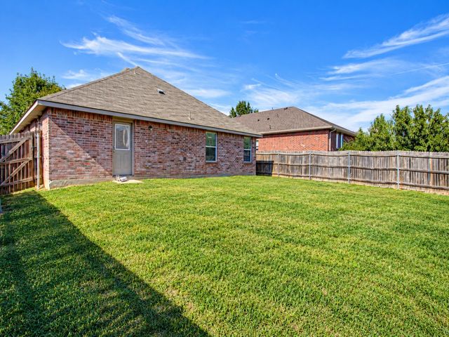 706 Bastrop Drive, Arlington, TX 76002