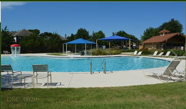 706 Bastrop Drive, Arlington, TX 76002