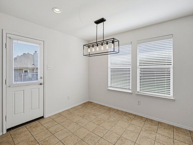 706 Bastrop Drive, Arlington, TX 76002