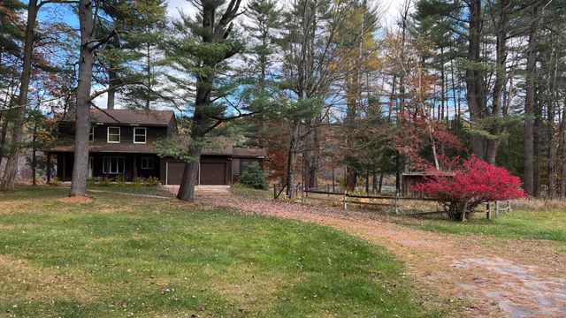 94 Kent Falls Road, Morrisonville, NY 12962