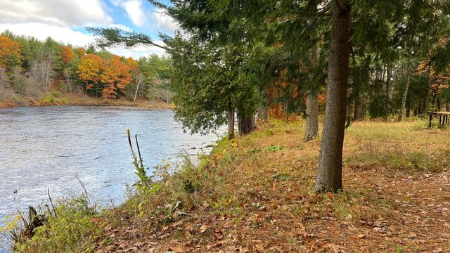 94 Kent Falls Road, Morrisonville, NY 12962