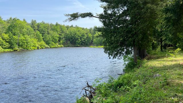 94 Kent Falls Road, Morrisonville, NY 12962