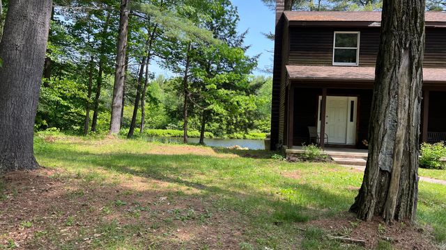 94 Kent Falls Road, Morrisonville, NY 12962