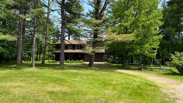 94 Kent Falls Road, Morrisonville, NY 12962