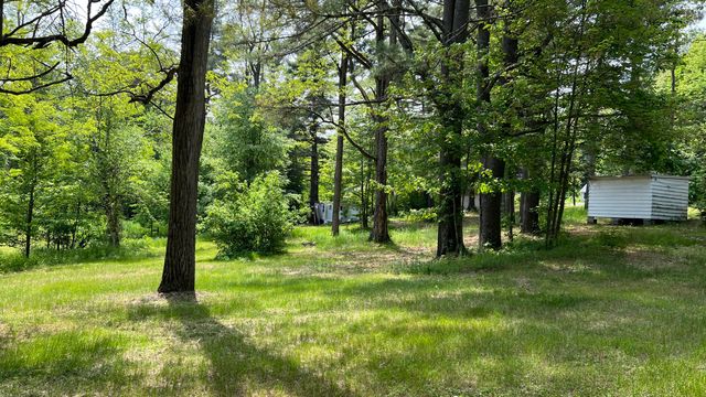 94 Kent Falls Road, Morrisonville, NY 12962