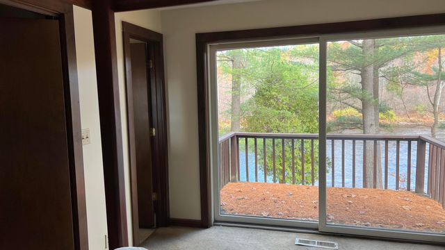 94 Kent Falls Road, Morrisonville, NY 12962