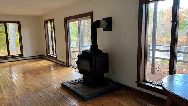 94 Kent Falls Road, Morrisonville, NY 12962