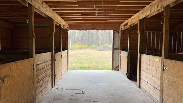 94 Kent Falls Road, Morrisonville, NY 12962