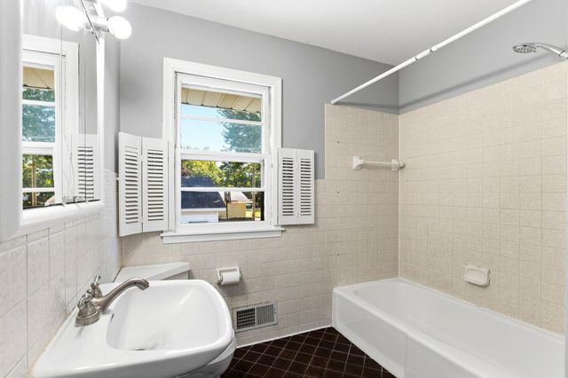 6900 Toledo Avenue N, Brooklyn Center, MN 55429