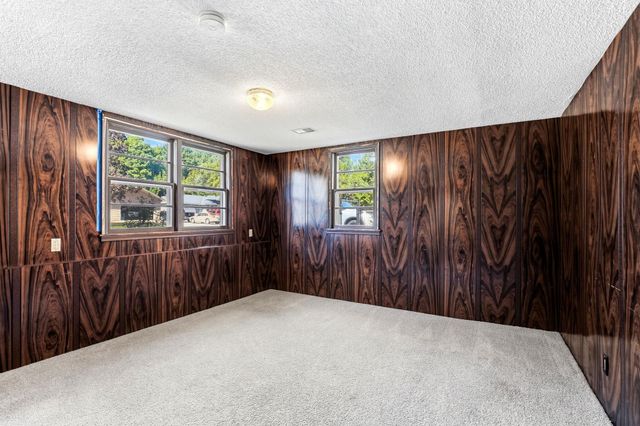 6900 Toledo Avenue N, Brooklyn Center, MN 55429