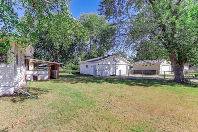 6900 Toledo Avenue N, Brooklyn Center, MN 55429