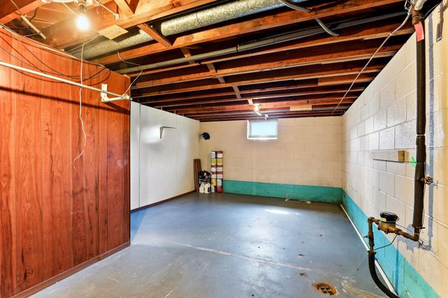 6900 Toledo Avenue N, Brooklyn Center, MN 55429