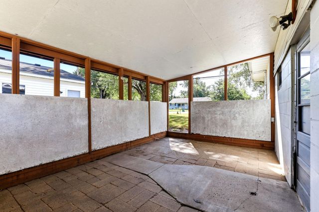 6900 Toledo Avenue N, Brooklyn Center, MN 55429