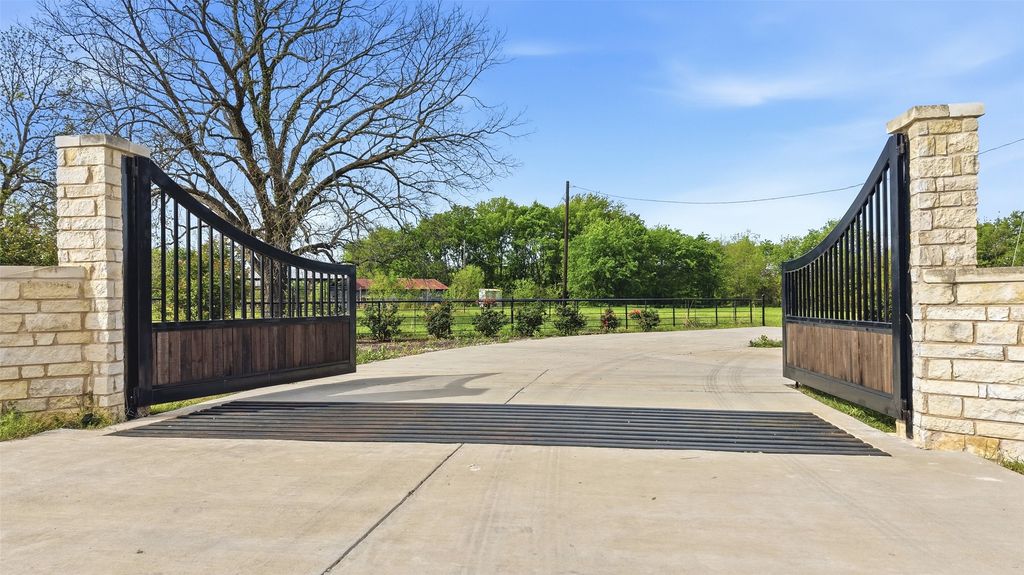 Lot 2 US Highway 69, Bells, TX 75414