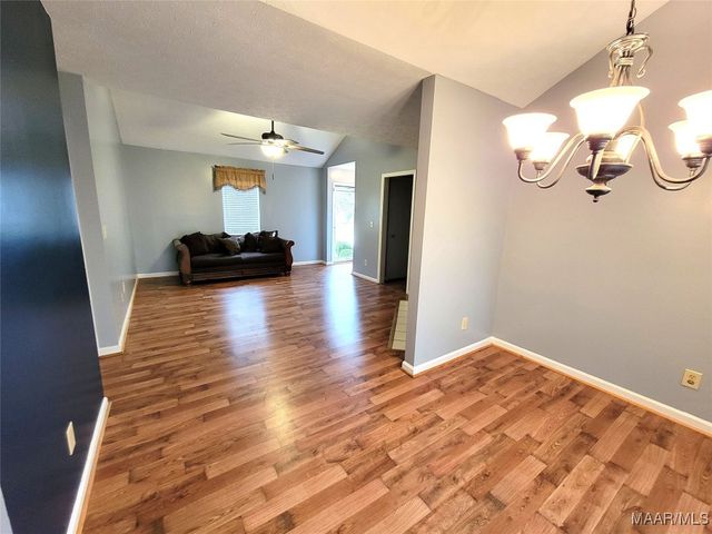 3248 Meadow Walk Lane, Montgomery, AL 36116