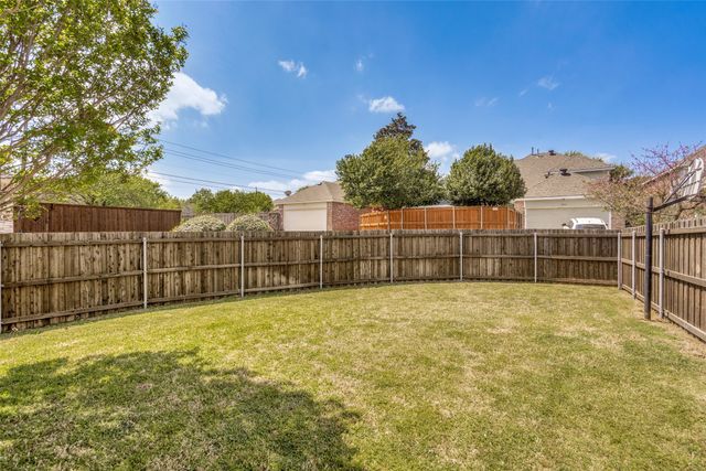 8005 Alderwood Place, Plano, TX 75025