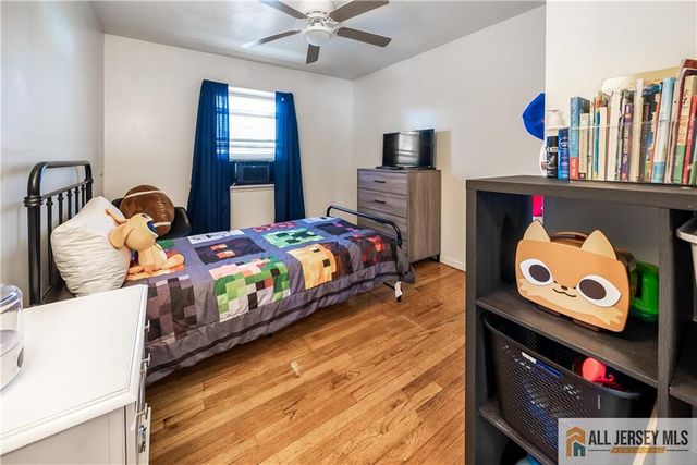 10 Jackson Avenue, South Plainfield, NJ 07080