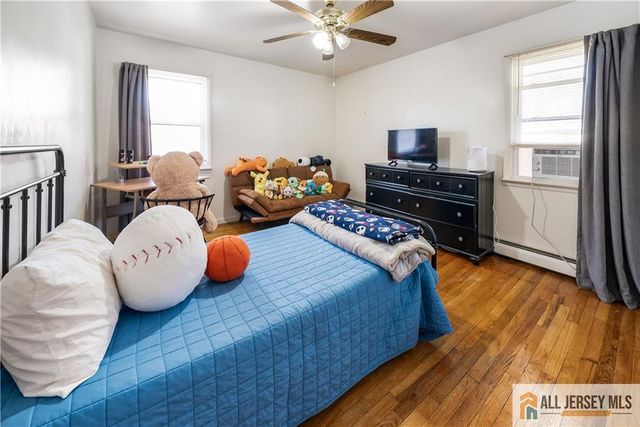 10 Jackson Avenue, South Plainfield, NJ 07080