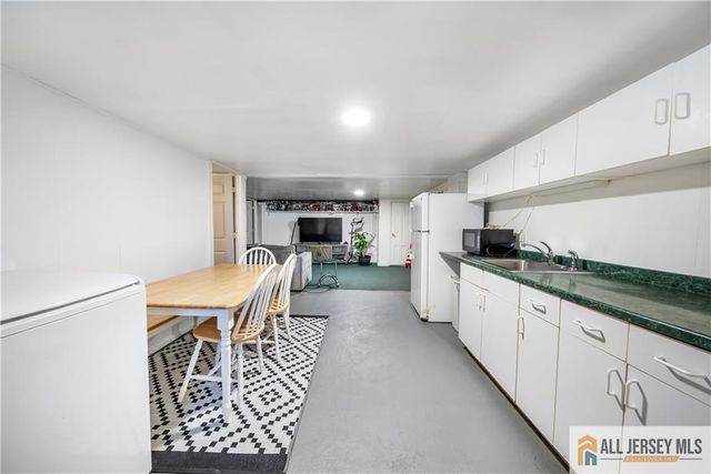 10 Jackson Avenue, South Plainfield, NJ 07080