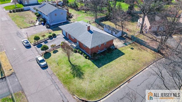 10 Jackson Avenue, South Plainfield, NJ 07080