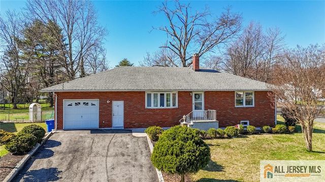 10 Jackson Avenue, South Plainfield, NJ 07080