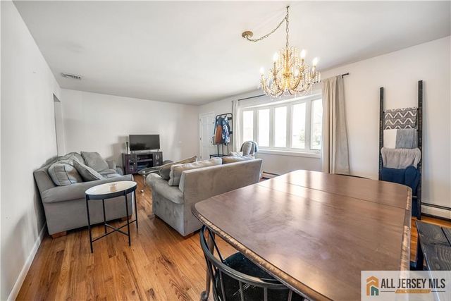 10 Jackson Avenue, South Plainfield, NJ 07080