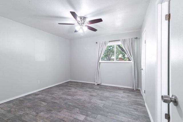 1515 Glenmeadows DR, Round Rock, TX 78681