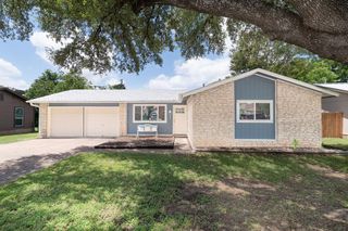 1515 Glenmeadows DR, Round Rock, TX 78681