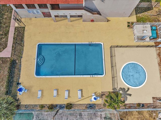 6106 FOREST HILL Boulevard 204, West Palm Beach, FL 33415