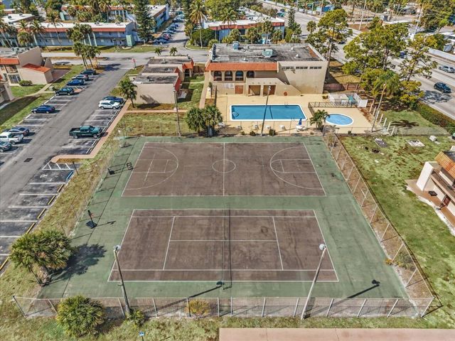 6106 FOREST HILL Boulevard 204, West Palm Beach, FL 33415