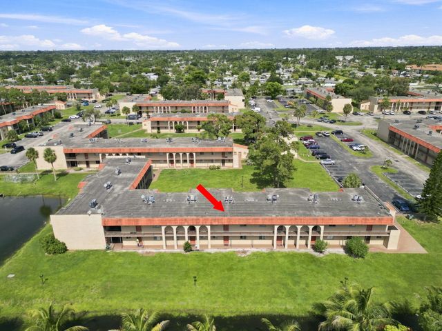 6106 FOREST HILL Boulevard 204, West Palm Beach, FL 33415